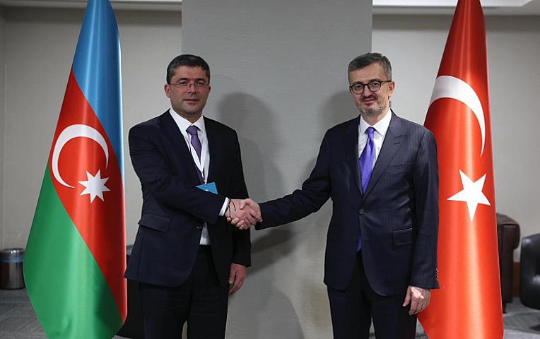 Əhməd İsmayılov Burhanettin Duranla görüşdü - 