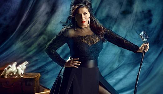 52 yaşlı məşhur müğənni TANINMAZ HALDA