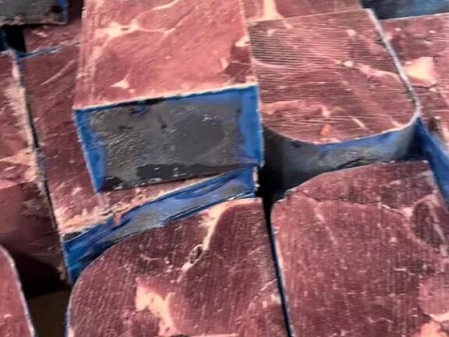 Bakıda ucuz qiymətə qəribə formalı ətlər satışa çıxarıldı - 