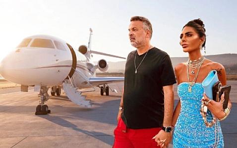 Xanımına təyyarə aldı