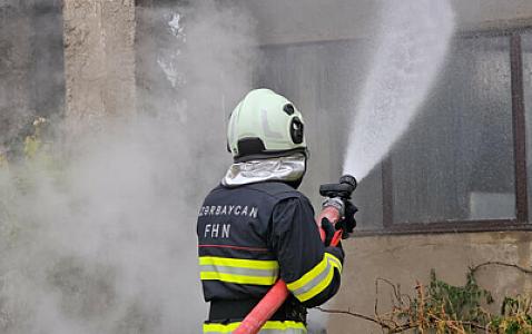 Lerikdə məktəbdə 