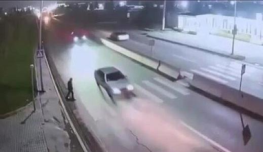 Bakıda maşın piyada zolağında kişini vurdu - 