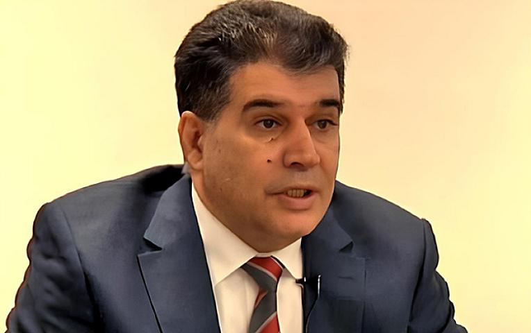 Elşad Abdullayevə 15 il qiyabi 