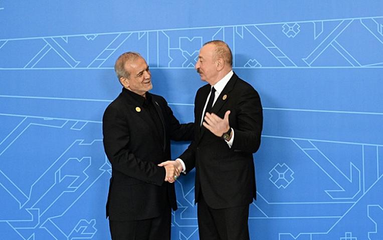 Məsud Pezeşkian İlham Əliyevə 