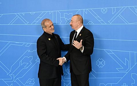 Məsud Pezeşkian İlham Əliyevə 