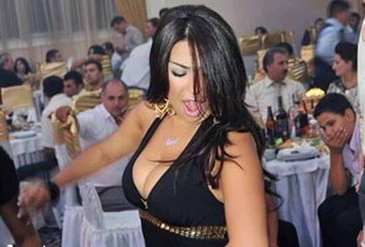 "Gecə 3-də oxumağa gedərəm, hamısı "ev qızı, gəlini" olub"