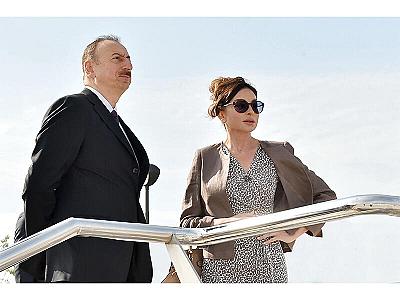 İlham Əliyev və Mehriban Əliyeva Xankəndi şəhərində Zəfər parkının açılışında iştirak ediblər