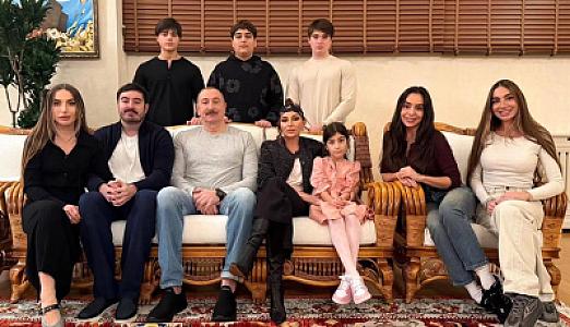 Prezidentin ad günündən ailə 