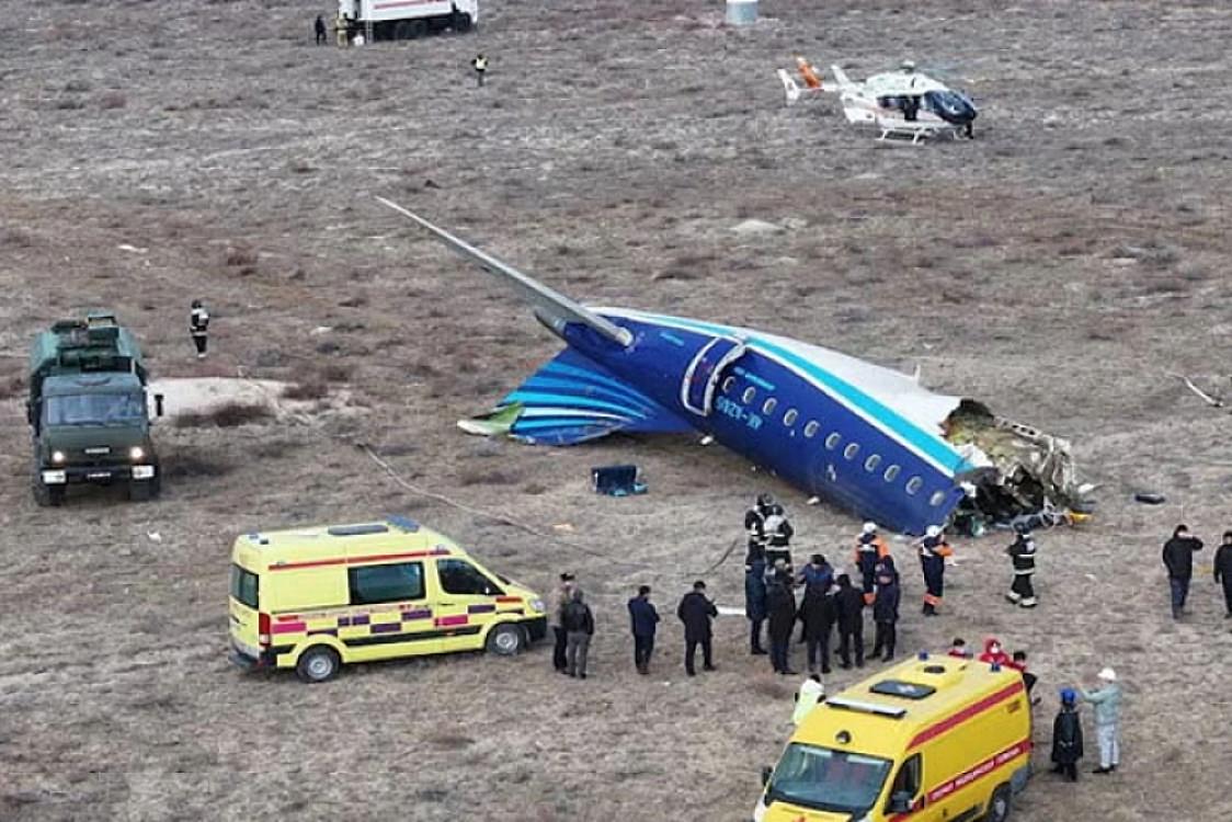 Прошел год с момента крушения самолета AZAL недалеко от города Актау.