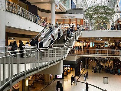 Bakıda ticarət mərkəzinin açılışında İZDİHAM - 