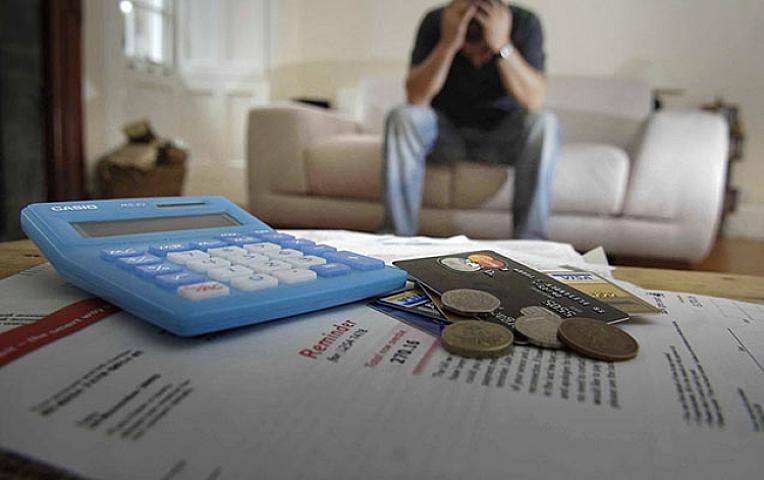 Azərbaycanda problemli kreditlər artdı - 