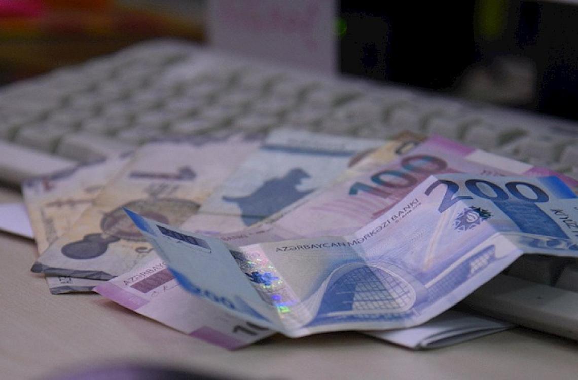 Problematic loans: There is an increase of 108.5 million manats.