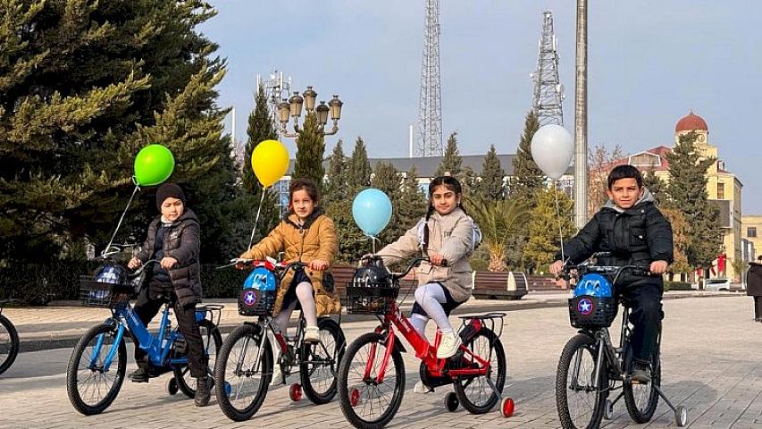 Leyla Əliyevanın təşəbbüsü ilə Yevlax şəhərində uşaqlar üçün Yeni il tədbiri keçirildi -