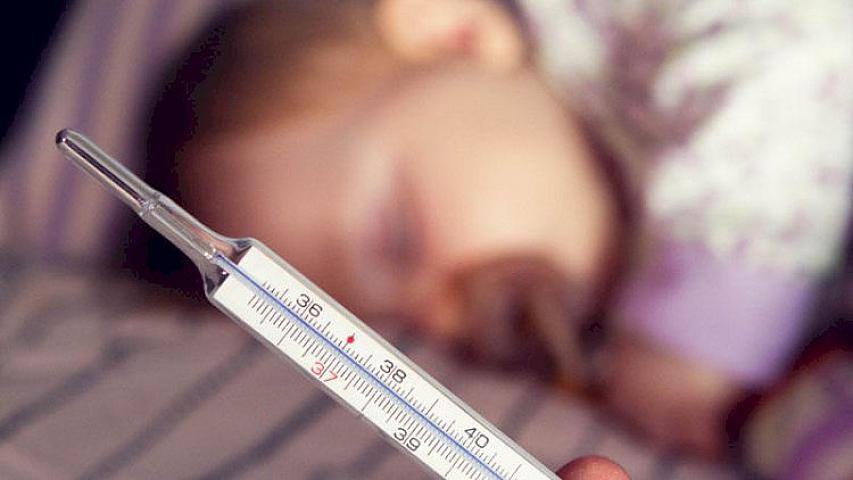 Qızdırması olan uşaqlara bunları 