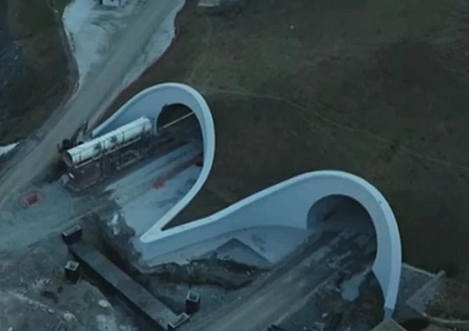 Zəngəzurda nəhəng dağlar yarılır, yol çəkilir - 