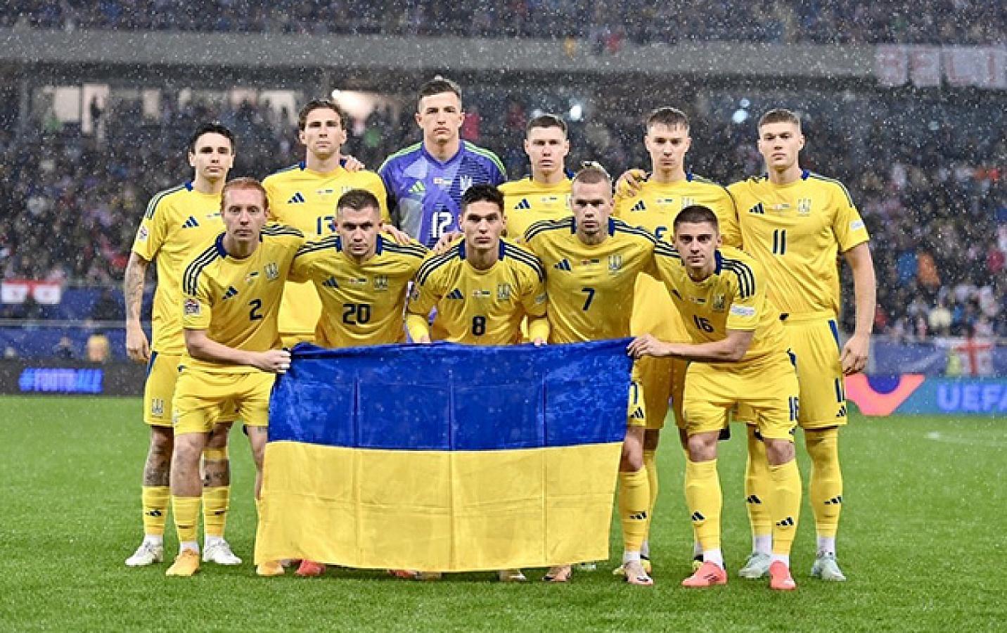 Ukrayna millisi Bakıya gətirəcəyi