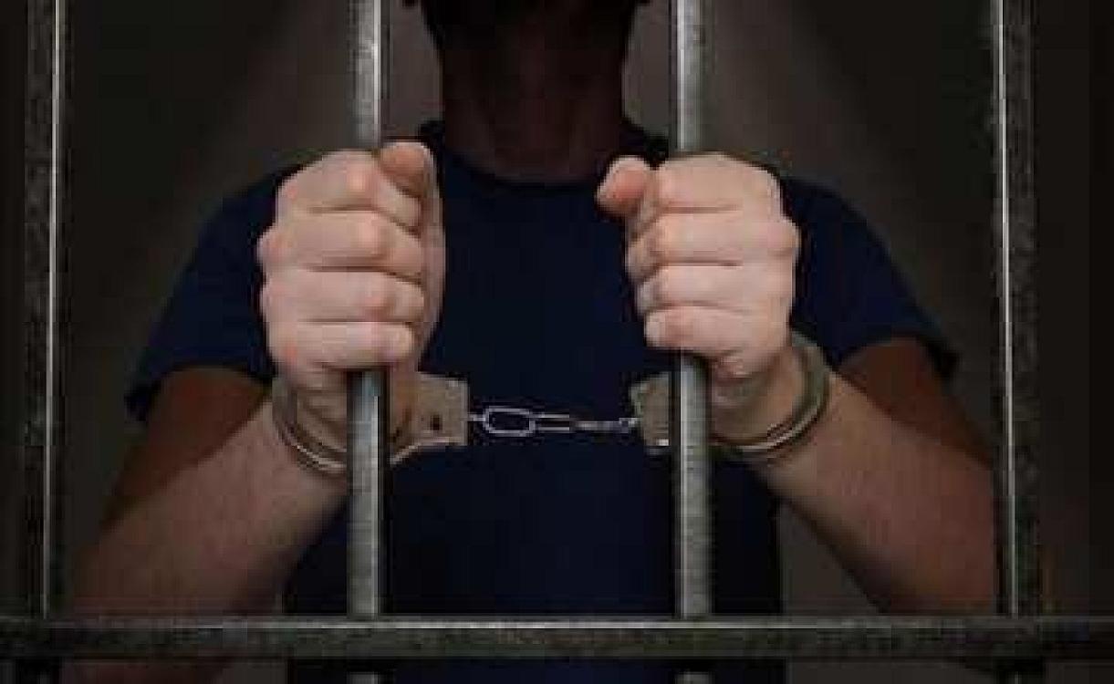 Həbs olunan fəhlə