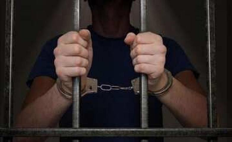 Həbs olunan fəhlə