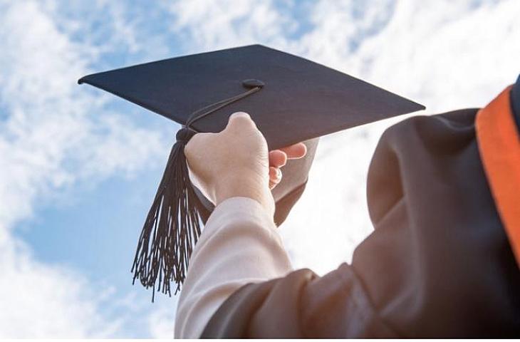 "Məzunların iş tapmaqda çətinlik çəkməsi daha çox..." — 