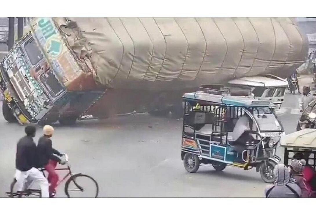 Hindistanda dəhşətli yol-nəqliyyat hadisəsi – 