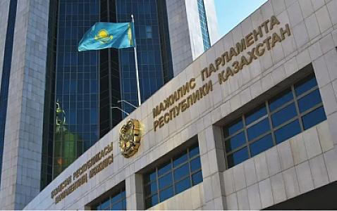 Qazaxıstanda LGBT-nin təbliğatı qadağan 