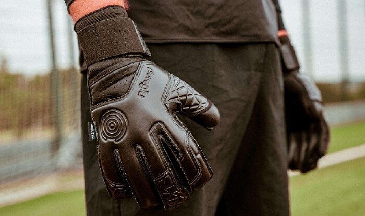 Dünyanın ən bahalı qapıçısı...