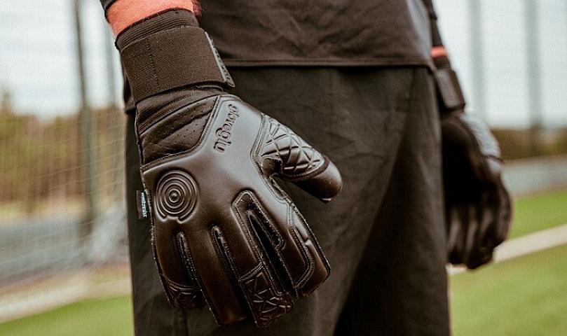 Dünyanın ən bahalı qapıçısı...