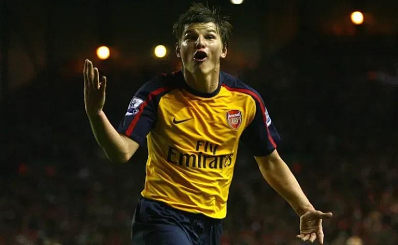 Məşhur rus futbolçu da Londonda 