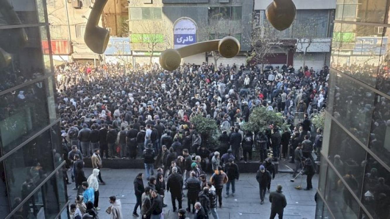 İranda etiraz dalğası 