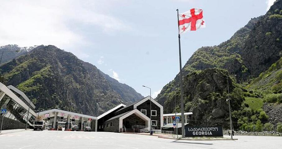 Rusiya-Gürcüstan quru sərhədi bağlandı -  