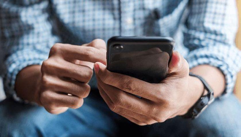 "Danışdıqlarımız niyə qarşımıza reklam olaraq çıxır?" — 