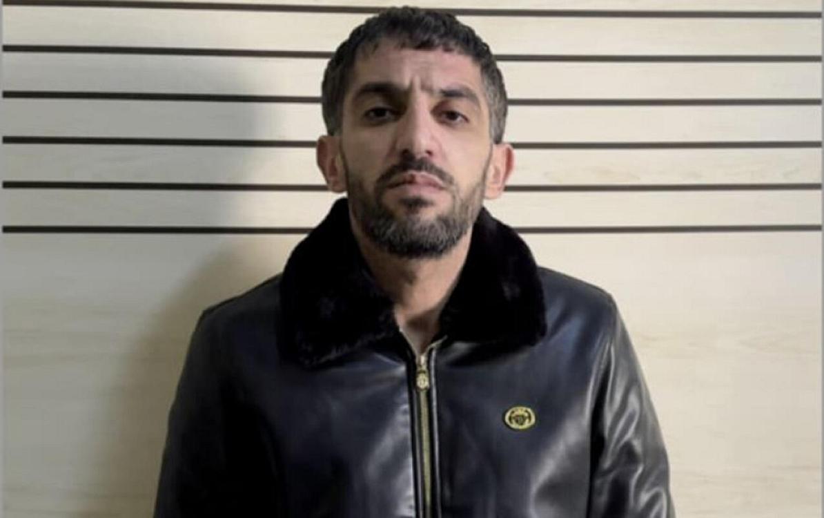 İş adamının arvadının əl-ayağını bağlayıb 