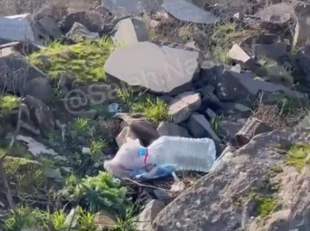 Xırdalan qəbiristanlığında sex açıblar - Ərazi baxımsız vəziyyətə salınıb - 