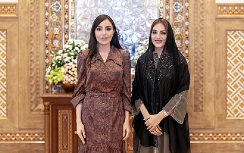 Leyla Əliyeva Maskatda Omanın birinci xanımı ilə görüşdü - 