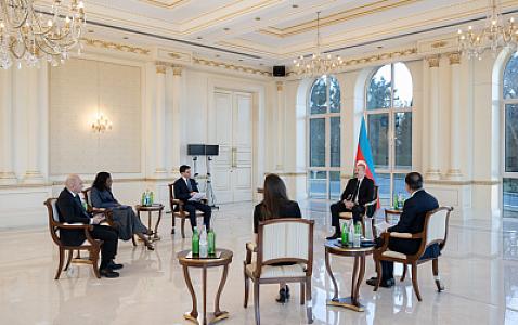 Prezidentin müsahibəsinə belə hazırlaşdılar - Video