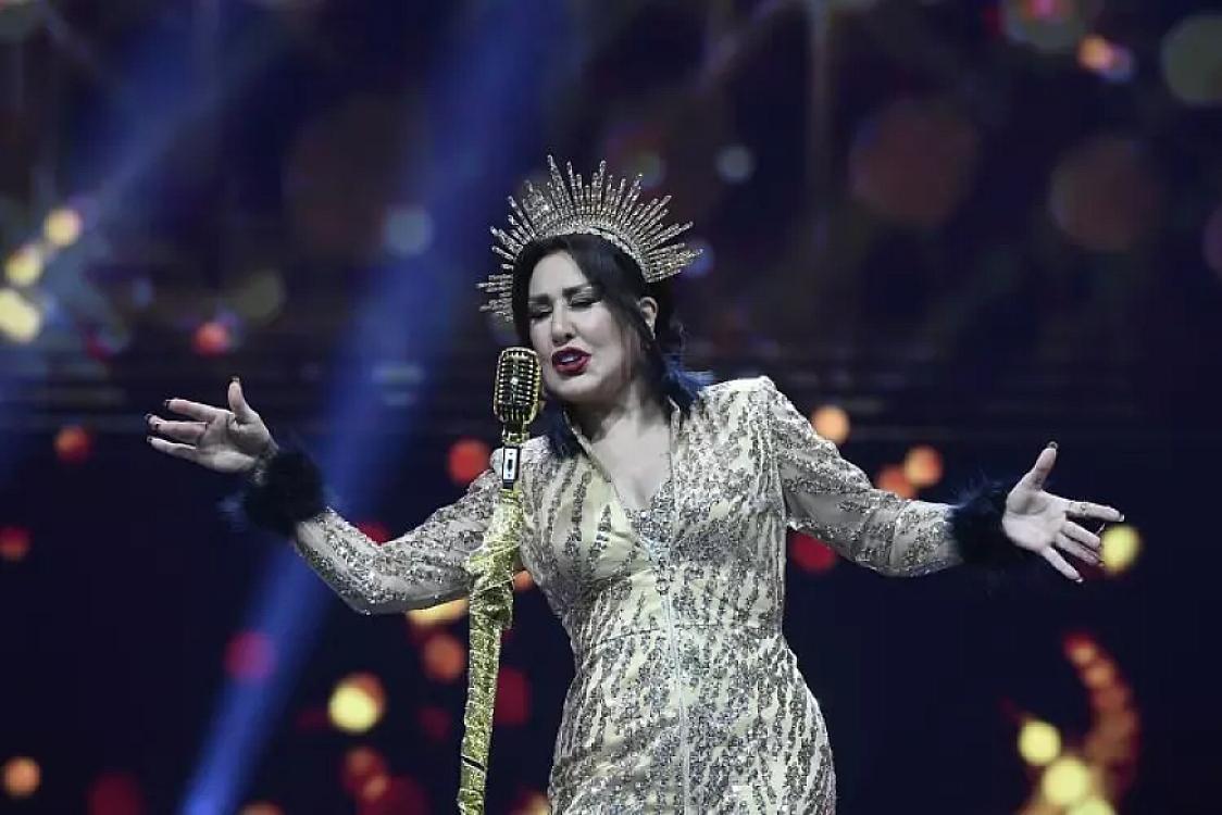 Məşhur müğənni süni intellektlə yazılan mahnıları