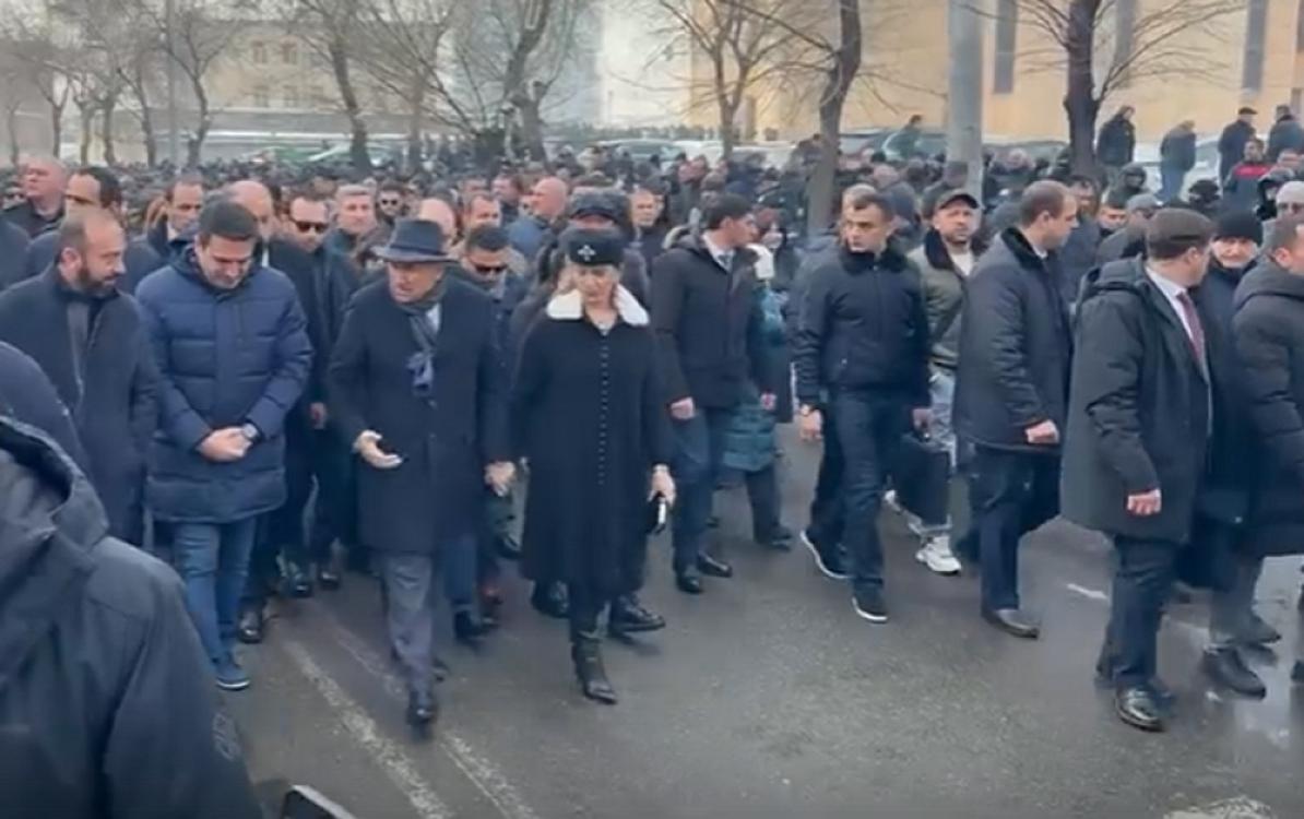 İrəvanda Paşinyanın başçılığı ilə yürüş keçirilir - 