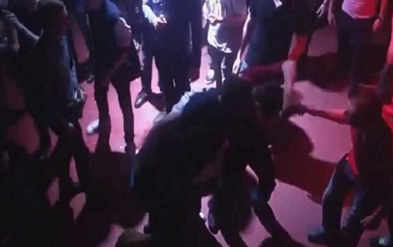 Yeni il gecəsi kafedə hesaba görə dava saldılar - 