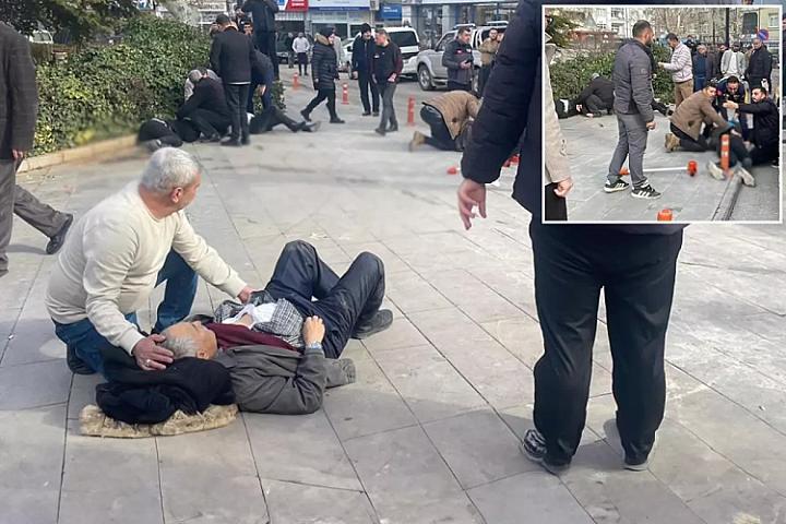 DƏHŞƏT: Ata və 3 oğlu küçənin ortasında 