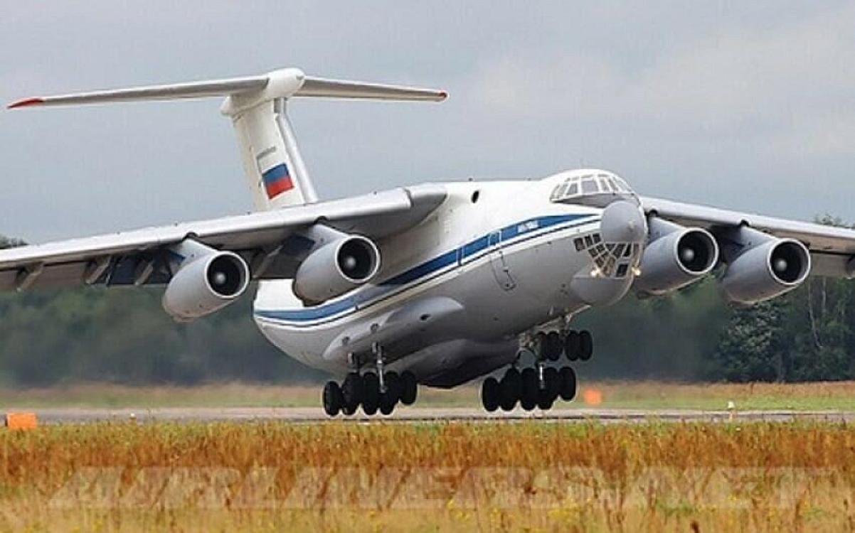 Russian cargo planes landed in Tehran - What are they carrying?