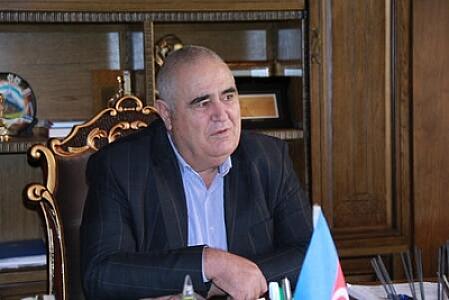 "Xaləddin İsgəndərov məndən 400 min manat pul alıb”