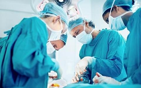 34 yaşlı kişi əməliyyat zamanı öldü