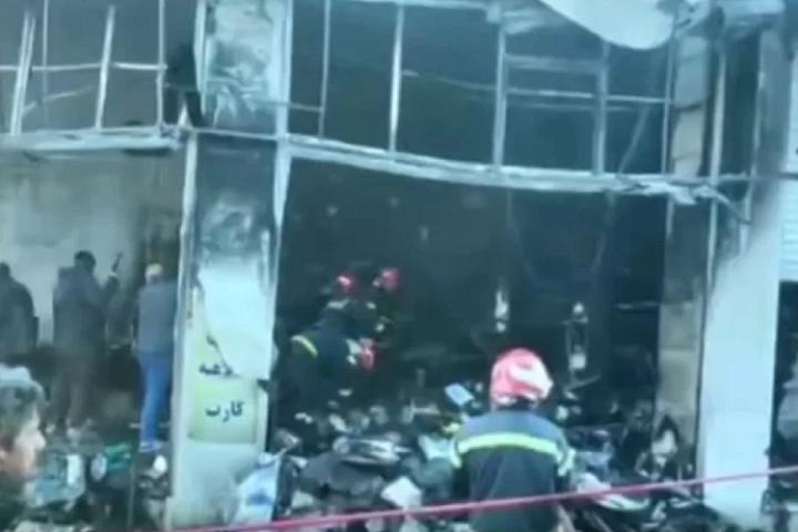 İranda etirazçılar Abbas məqbərəsini yandırdılar