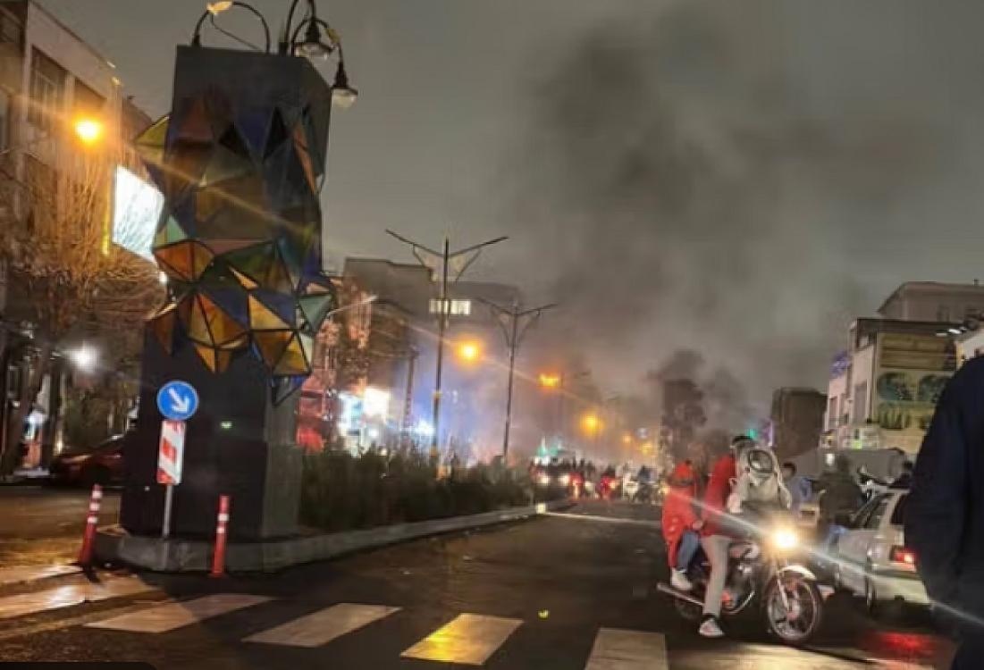 Tehranda, Təbrizdə aksiyalar -