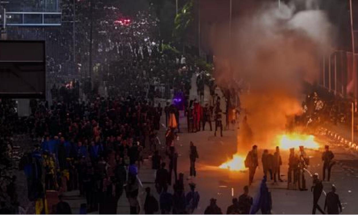Ərdəbildə “Xameneiyə ölüm!” şüarları səslənir