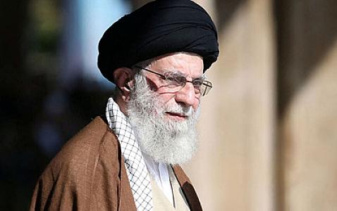 Xamenei etirazlarla bağlı