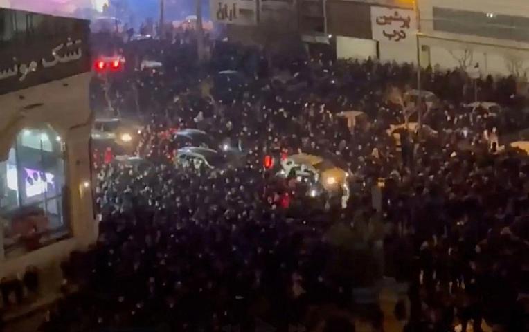 İranda 217 etirazçı 