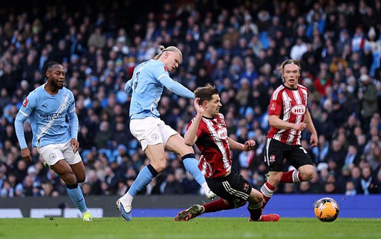 “Mançester Siti” rəqibini darmadağın etdi - 