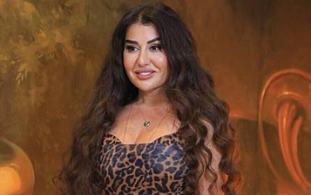 "Five frogs died on my neck, I recovered"