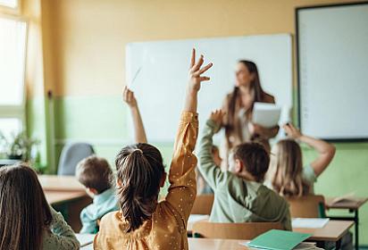 Azərbaycanda məktəb müəllimi öldü - 